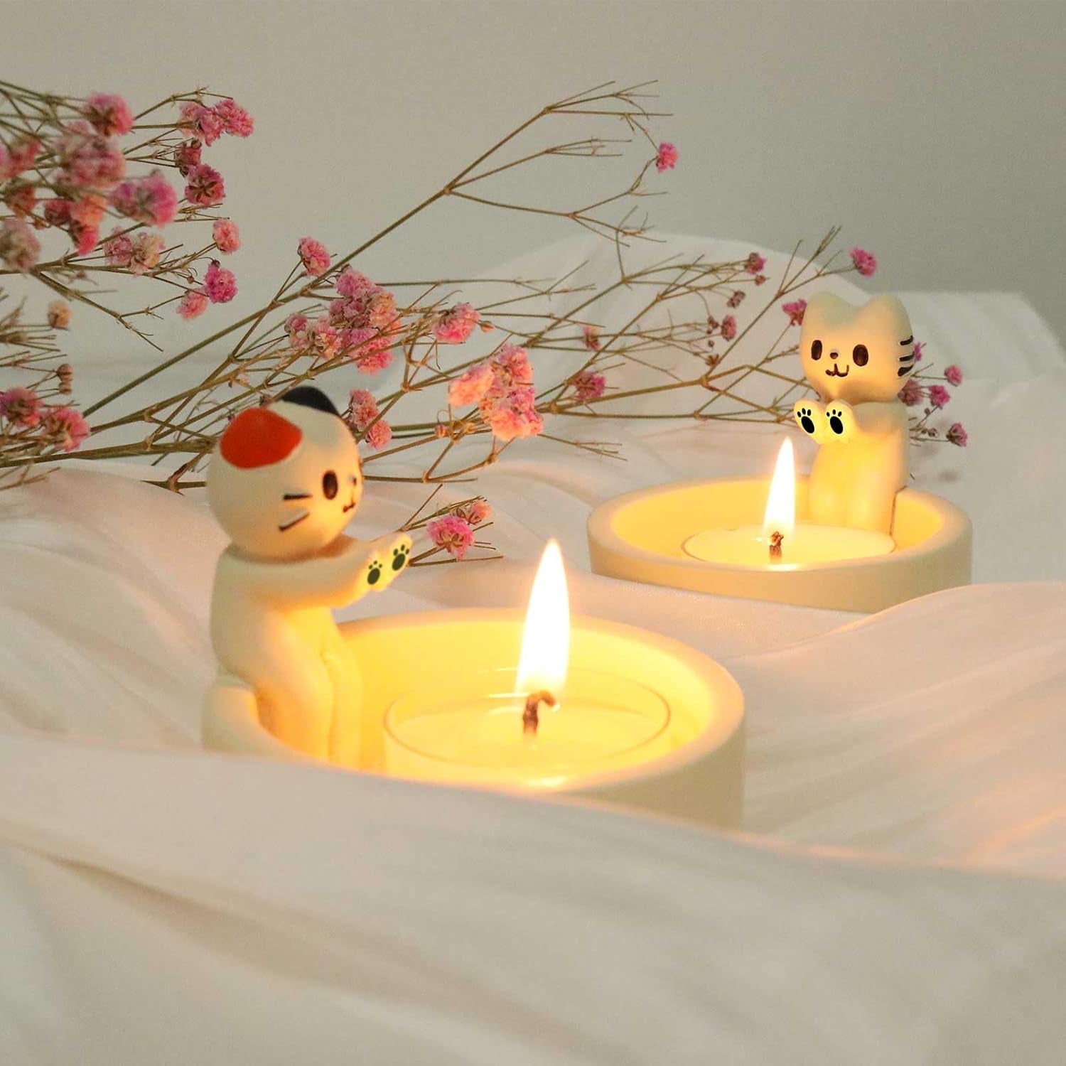 Cat Warming Hands Candle Holder – Adorable Cartoon Cat Paws for Animal Lovers