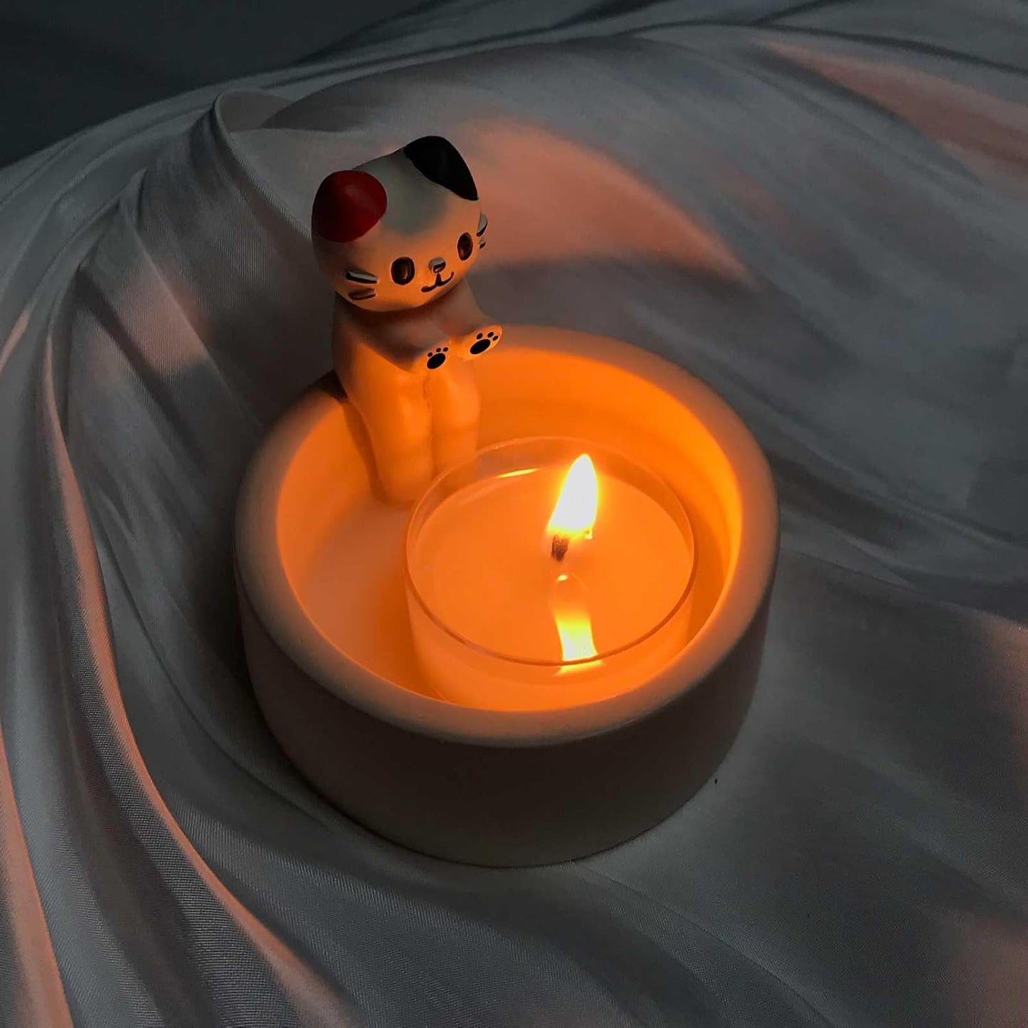 Cat Warming Hands Candle Holder – Adorable Cartoon Cat Paws for Animal Lovers